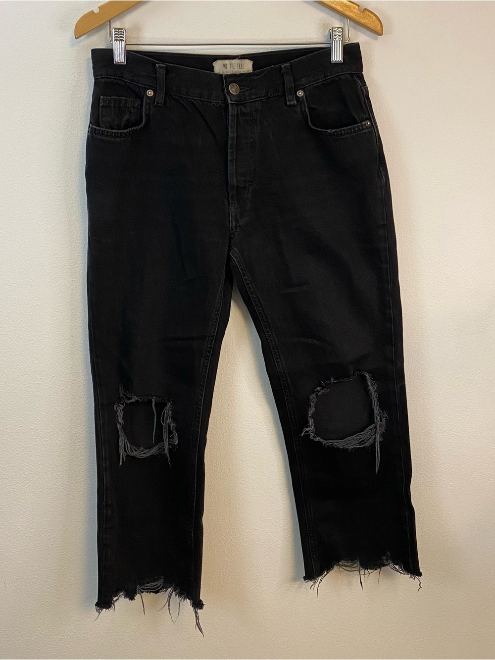 We the Free Black Distressed Raw Hem Straight Leg Cropped Jeans Women’s 27